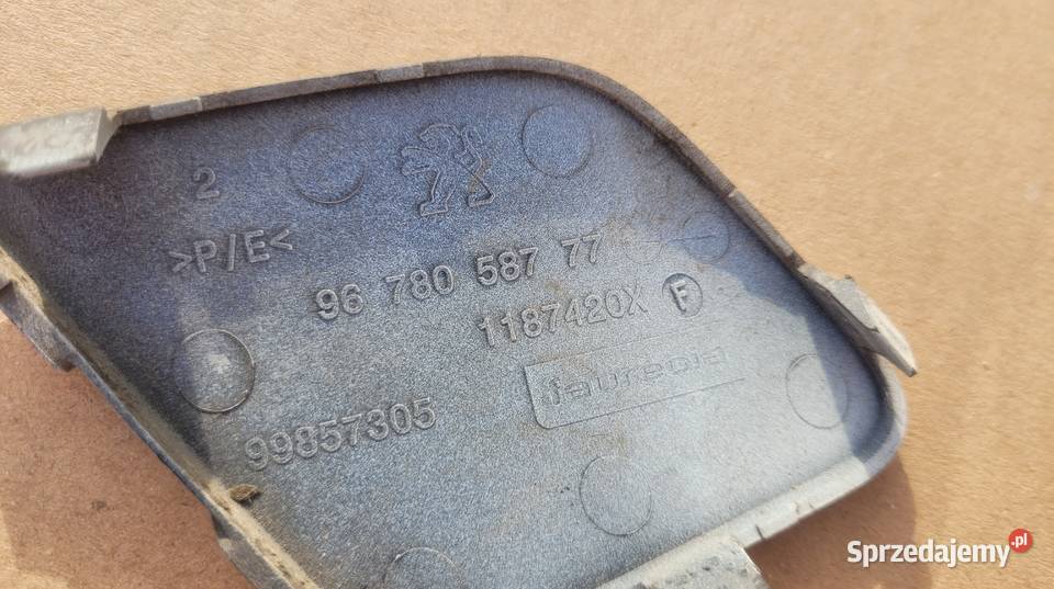 PEUGEOT 2008 I 1316 ZAŚLEPKA HAKA ZDERZAKA PRZÓD Motoryzacja