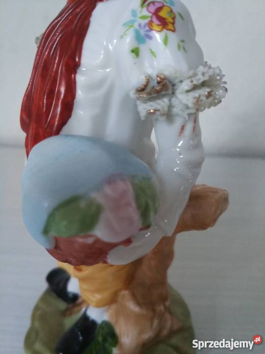 Figurka młodzieniec z koszem Ropa sprzedam