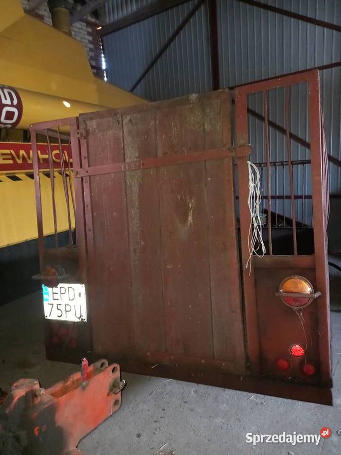 Sprzedam przyczepe jednoosiowa nieuszkodzony Uniejów