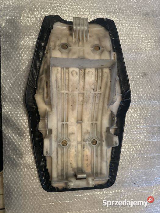 Honda CBR 600F Kanapa Siedzenie V158 Pozostałe Poznań