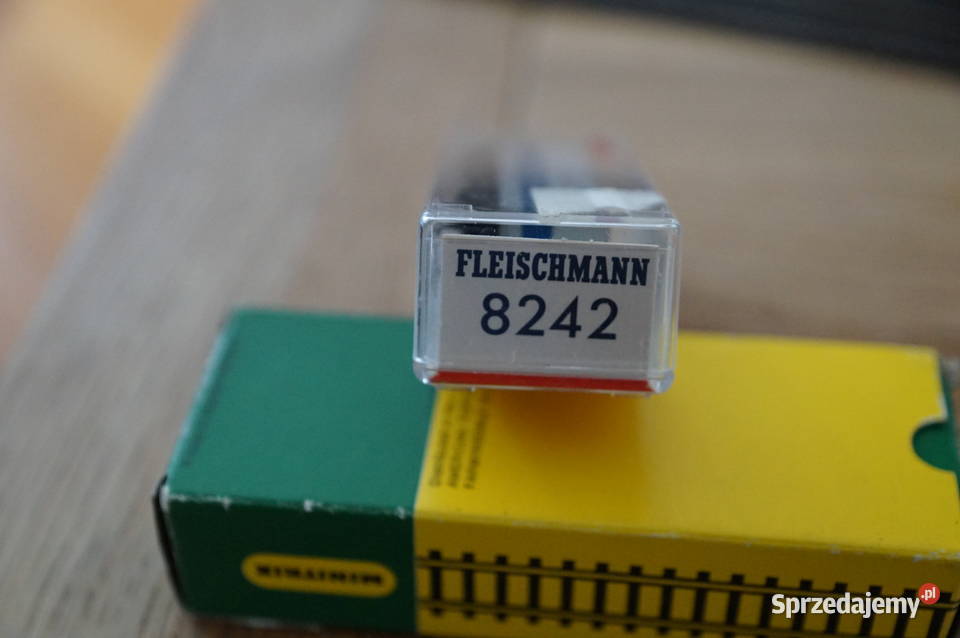 Elementy kolejki firmy Minitrix skala N Modelarstwo Bielsko-Biała
