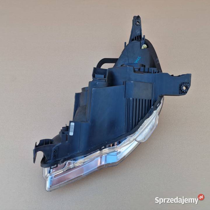 CITROEN C3 DS3 0916 REFLEKTOR LAMPA PRAWA PRZÓD Lampy przednie sprzedam