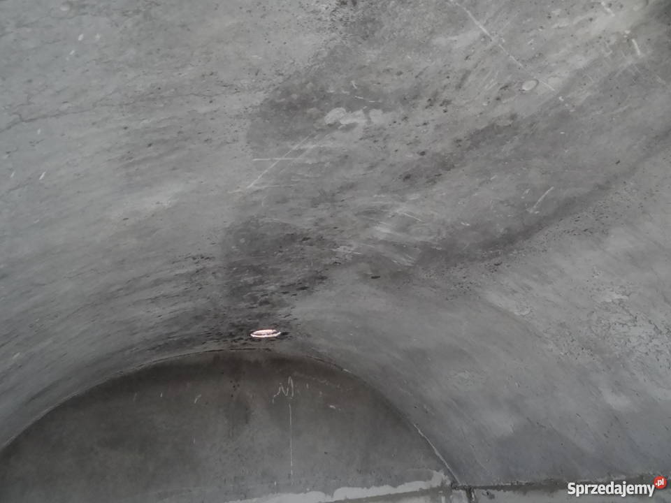 Piwniczka piwnica betonowa altanka ziemianka Wierzbica