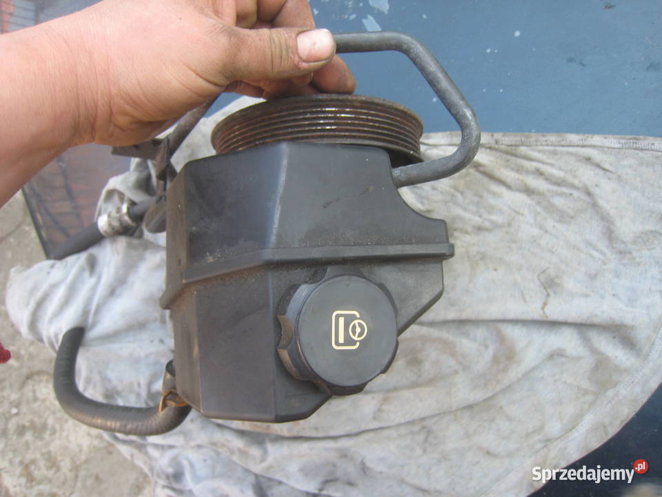 Pompa wspomagania kierownicy Renault Safrane 25 Kraków sprzedam