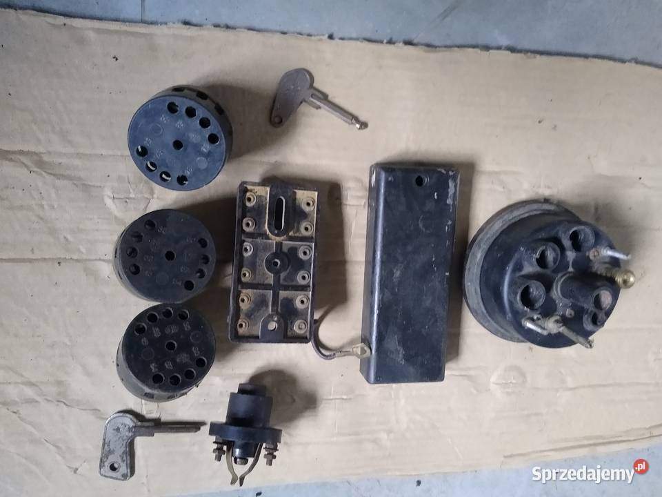 Ursus Zetor jelcz star WSK stacyjki pozostalosc Kruszwica sprzedam