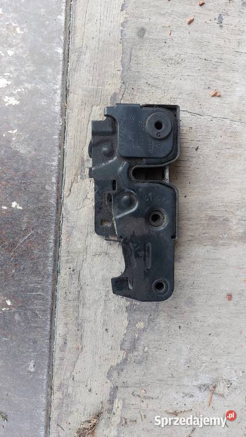 8K1823746 Zamek maski Audi A4 B8 A5 Sępólno Krajeńskie