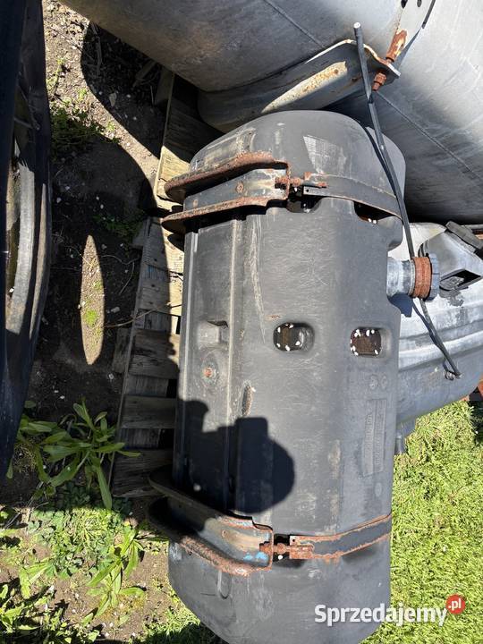 Dwa Plastikowe zbiorniki paliwa mercedes Mierzęcice sprzedam