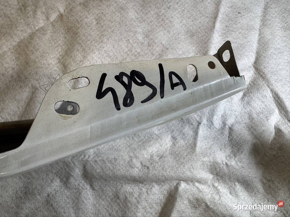 Błotnik lewy Audi A4 B8 0711 osobowe Jasienica