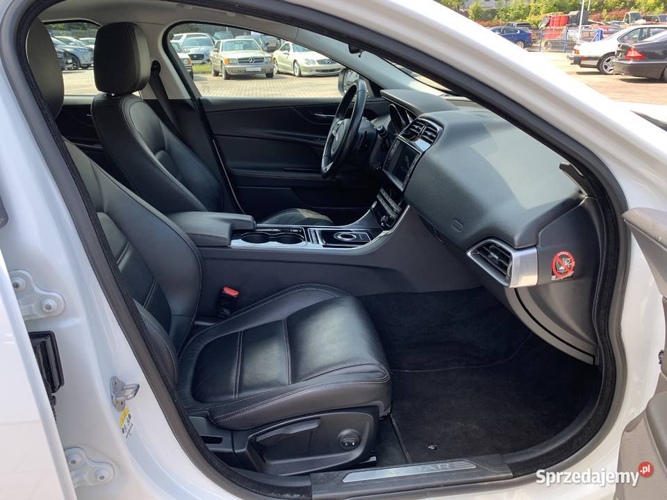 Jaguar XE 20d 180 I właściciel Salon Polska Kraków sprzedam