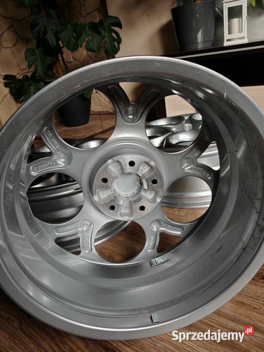 Felgi Alfa Romeo 18 5x110 Alfa Romeo OE Opony i felgi Szczecin sprzedam