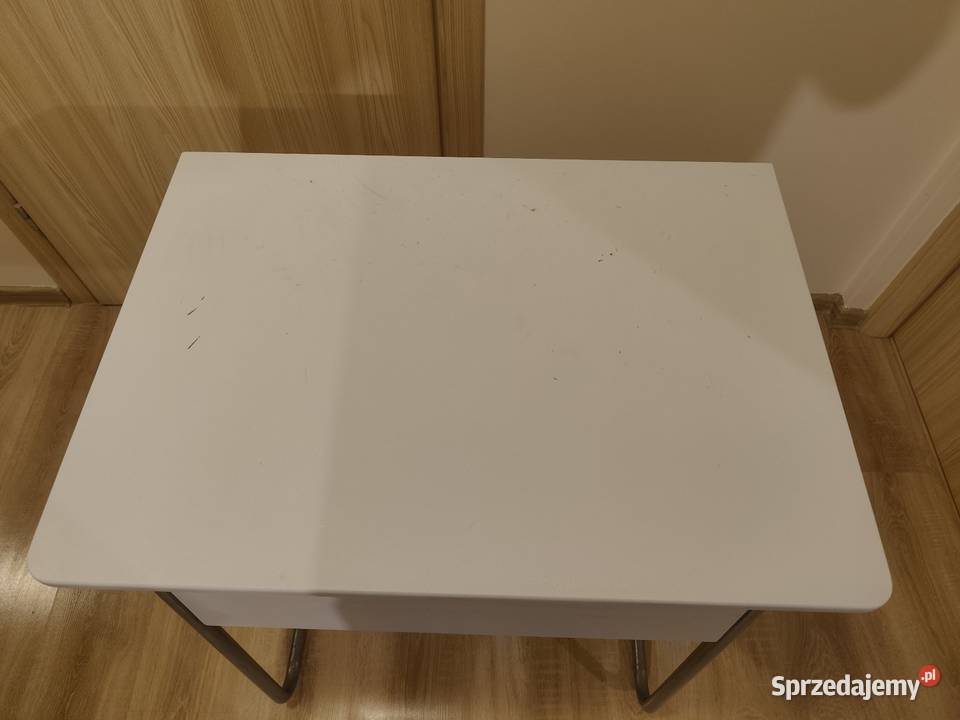 Biały stolik biurko stół 50x70x74 metalowa rama Rzeszów sprzedam