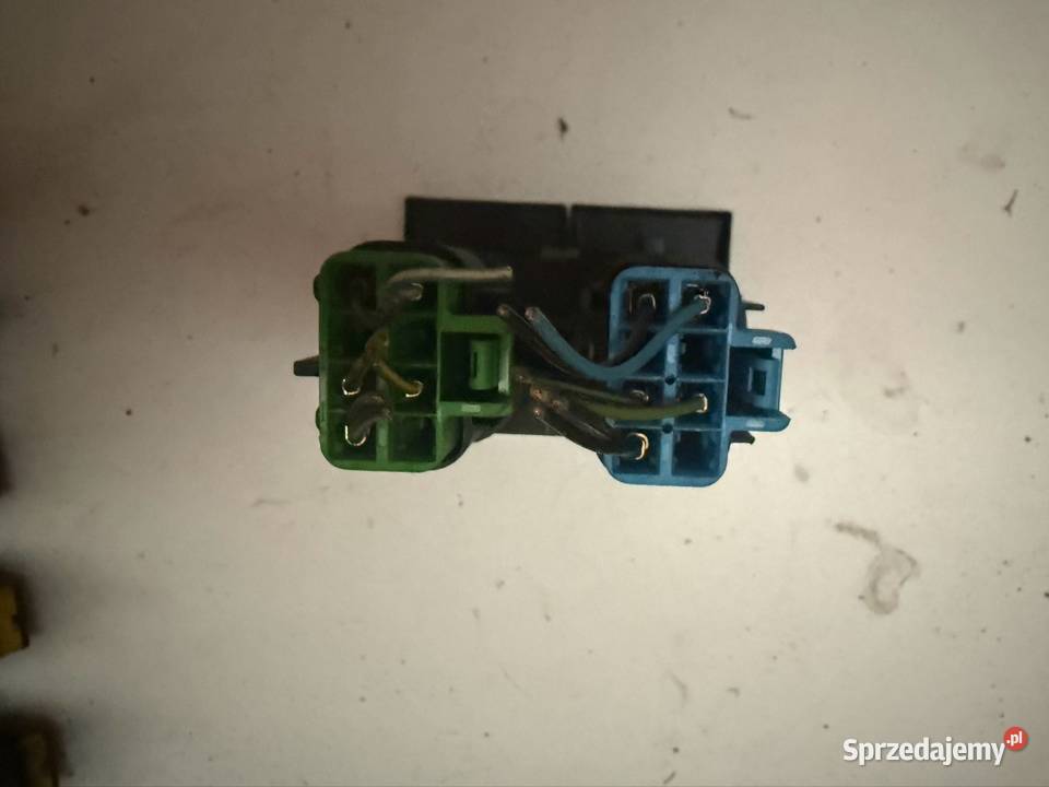 Przełącznik włącznik podgrzewania szyb FORD Ostrzeszów