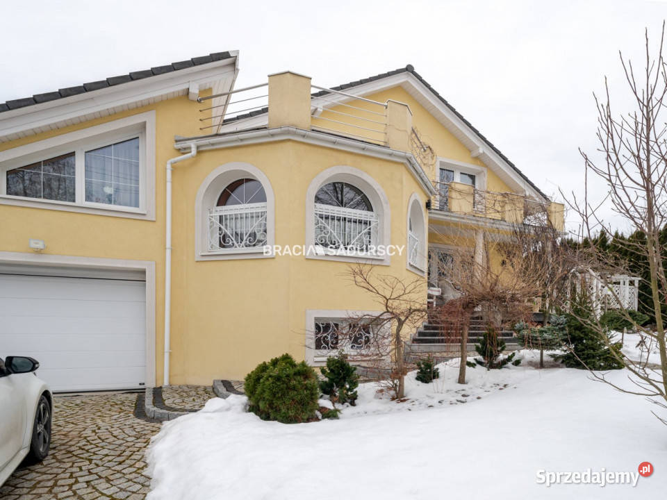 Sprzedaż domu wolnostojącego 254m2 Osieczany małopolskie sprzedam