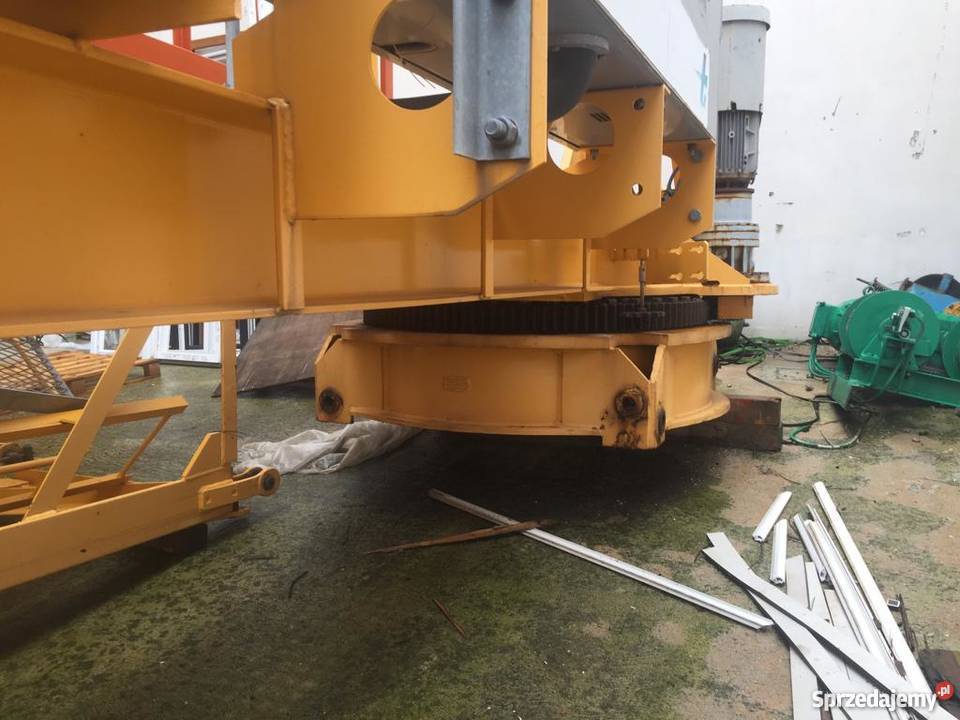 Żuraw wieżowy górno obrotowy Potain MCT88 Rok produkcji 2007 Motoryzacja