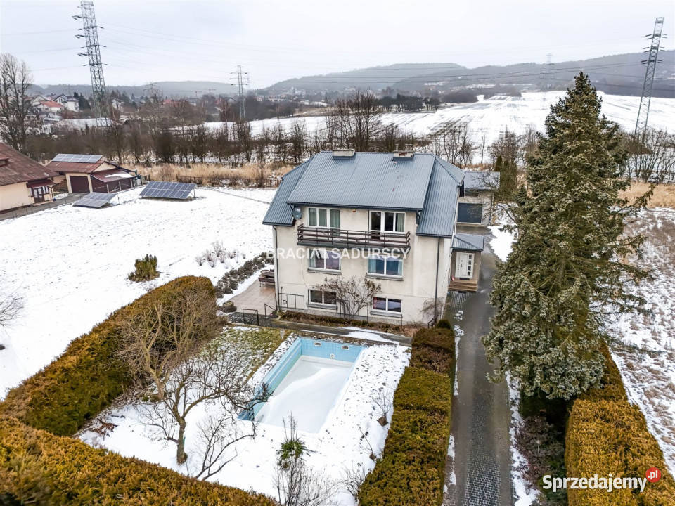 Dom wolnostojący Krzeszowice Żbicka 31349m2