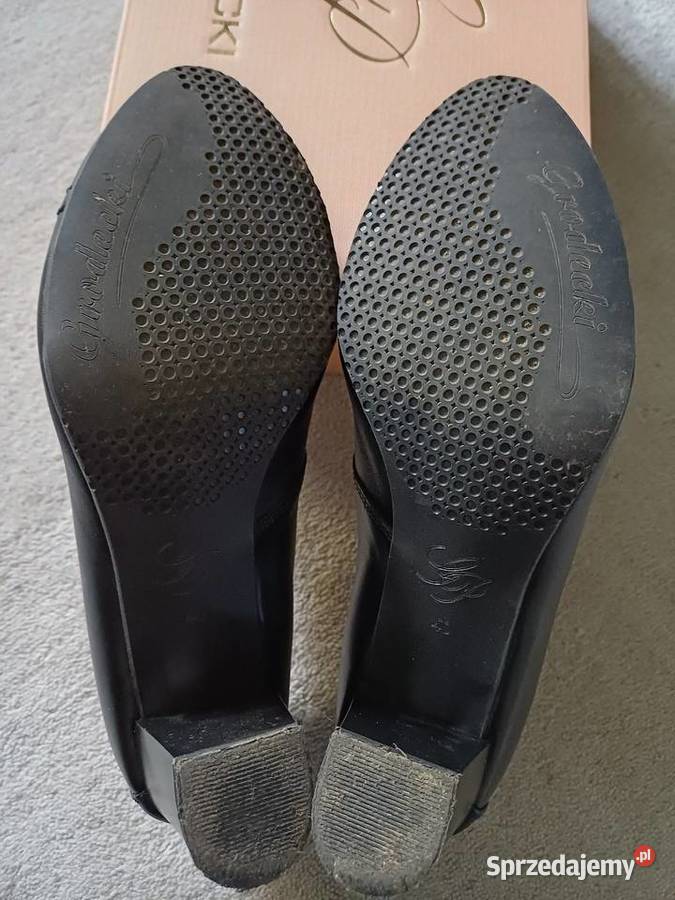 Piękne czarne skórzane czółenka damskie marki czarny Czółenka małopolskie Kraków