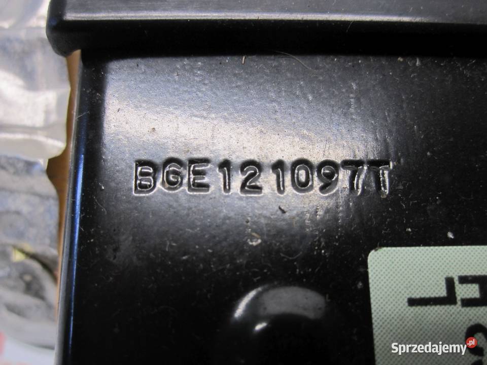 MAZDA 3 III 14r pas bezpieczeństwa tył T89506T osobowe Kielce