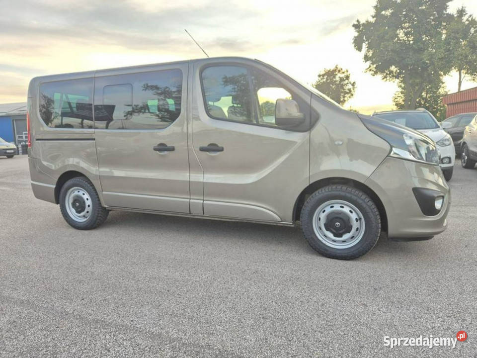 Opel Vivaro 16CDTI 125 8 osobowy II 20142019 Gniewkowo sprzedam