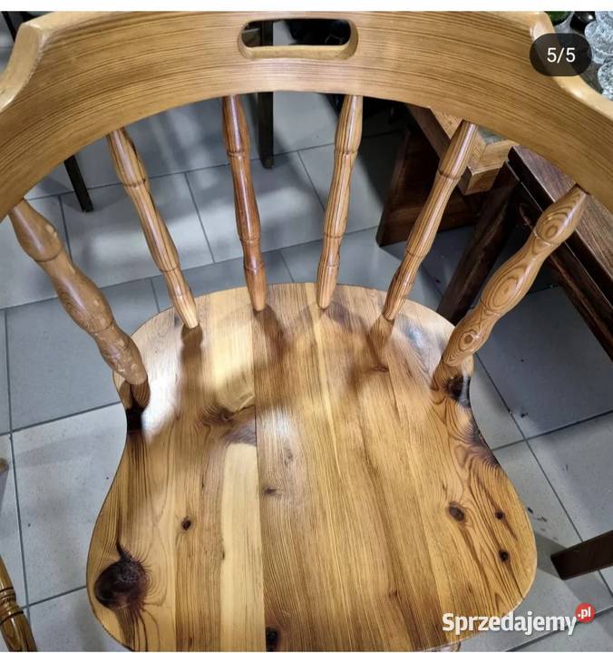 Krzesła drewniane