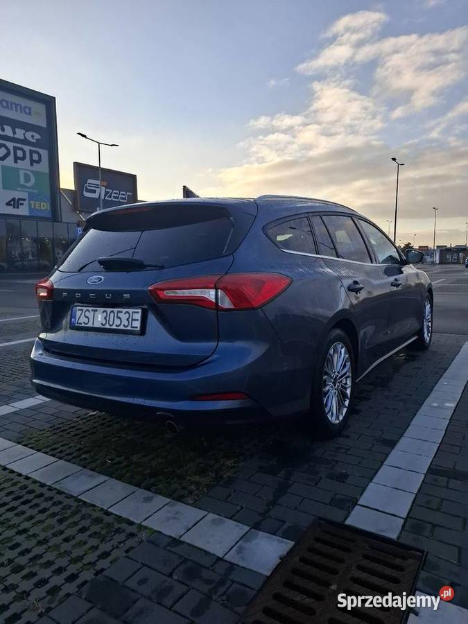 Ford Focus mk4 15 ecoblue szyberdach