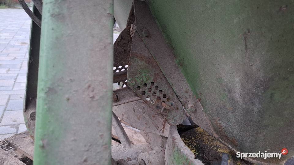 Rozsiewacz Amazone Rozsiewacze nawozów Pęchratka Mała