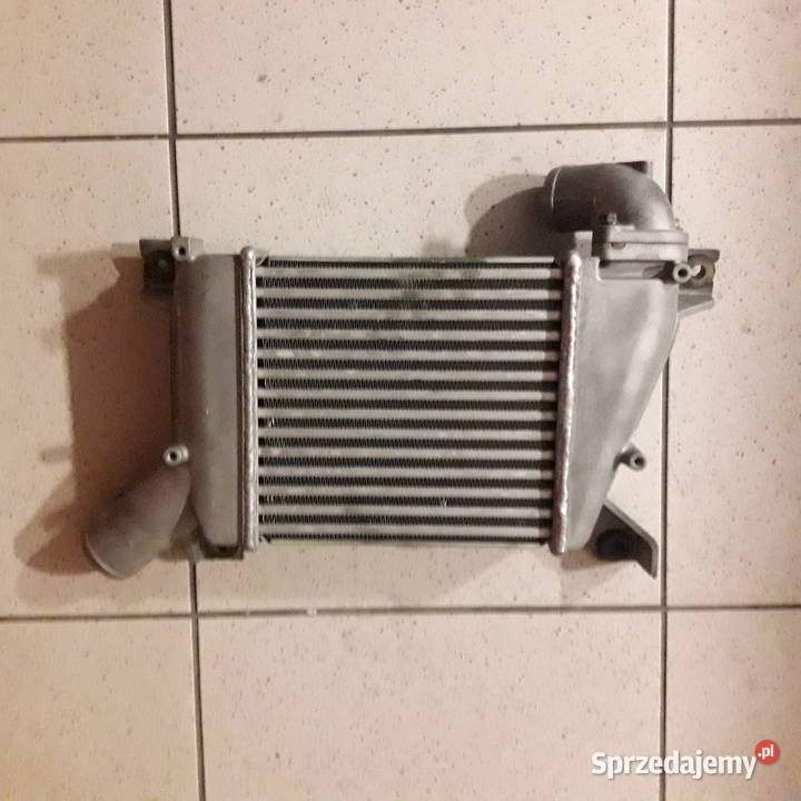 Chłodnica powietrza Intercooler Nissan XTrial