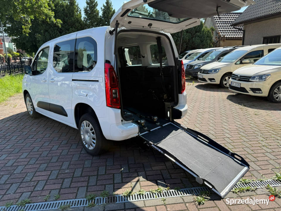 Opel Combo Opel Combo Life Niepełnosprawnych wspomaganie kierownicy Syców