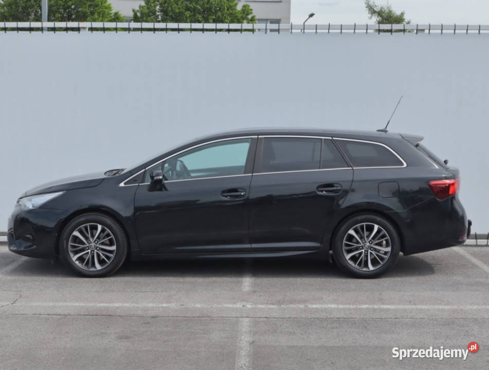 Toyota Avensis 20 D4D reflektory ksenonowe Samochody osobowe lubelskie Lublin