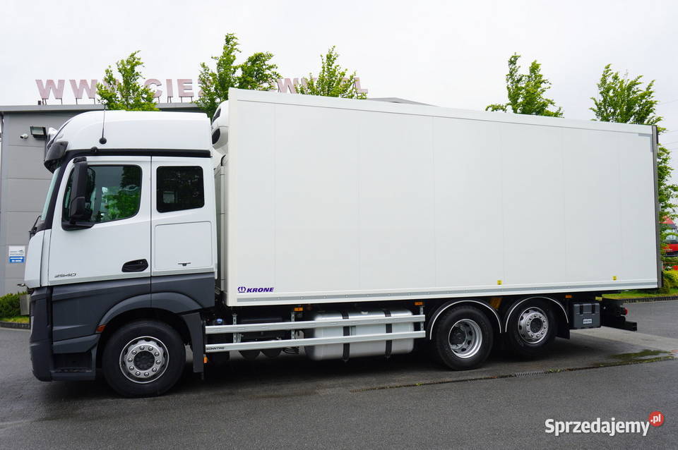MercedesBenz Actros 2540 62 10 Krone 18 Kraków