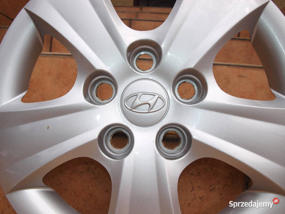 Hyundai kołpaki 15 oryginalne komplet 4 sztuki wielkopolskie Kalisz