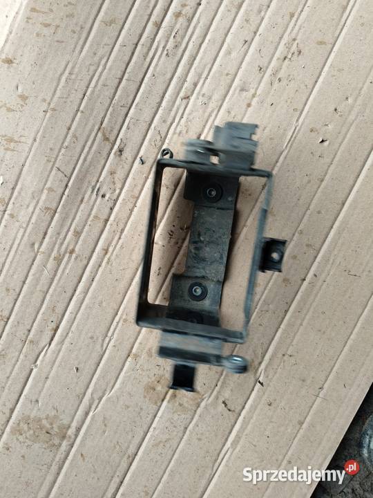 Uchwyt na akumulator kosz Suzuki GS 500 Pozostałe Staszów