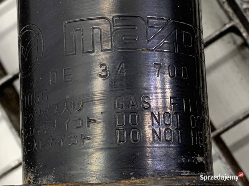 AMORTYZATOR PRAWY PRZÓD ZE SPRĘŻYNĄ MAZDA 3 BM