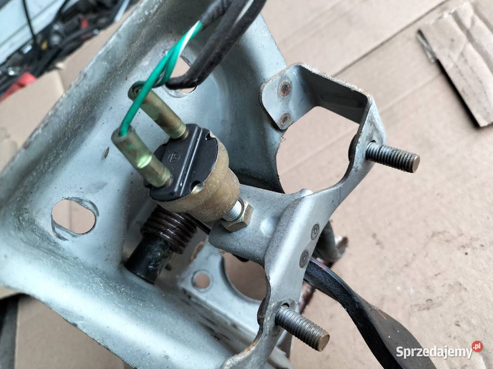 Suzuki Maruti 800 CZUJNIK STOPU PEDAŁ HAMULCA Kamień-Kolonia