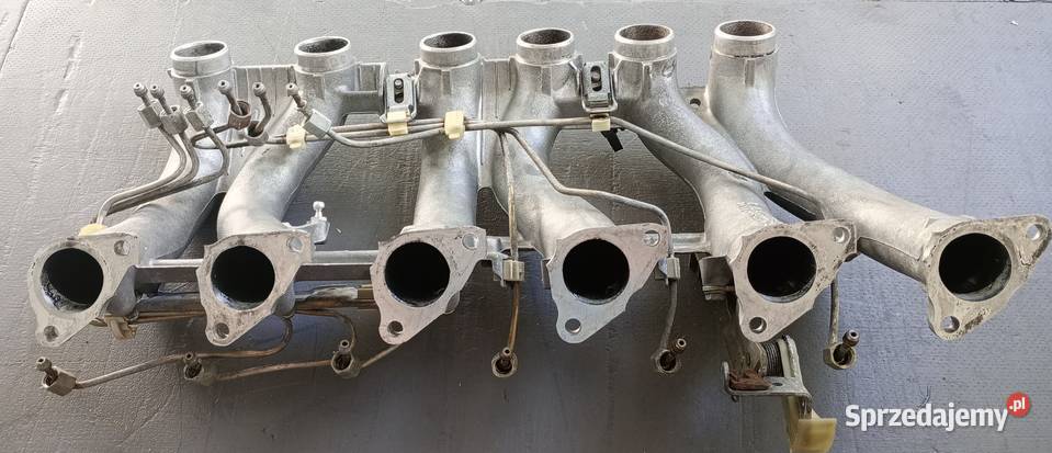 Kolektor ssący rurki wtryskiwaczy Mercedes W124 Wrocław