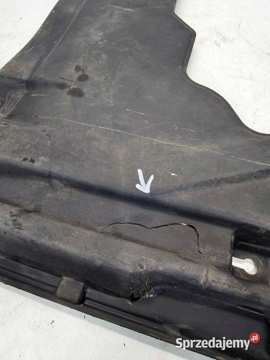 OSŁONA PODWOZIA TYŁ AUDI A4 B9 8W0825216E Osłony silnika Przystajń