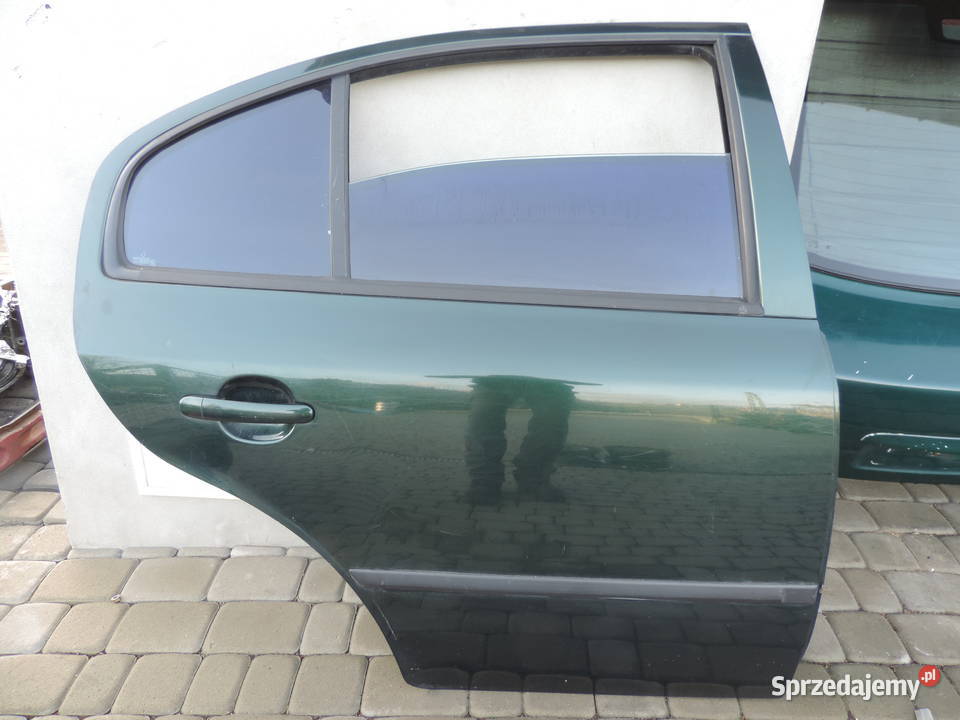 SKODA OCTAVIA 1 HB 5D FL DRZWI PRAWY TYŁ części blacharskie Nowy Sącz