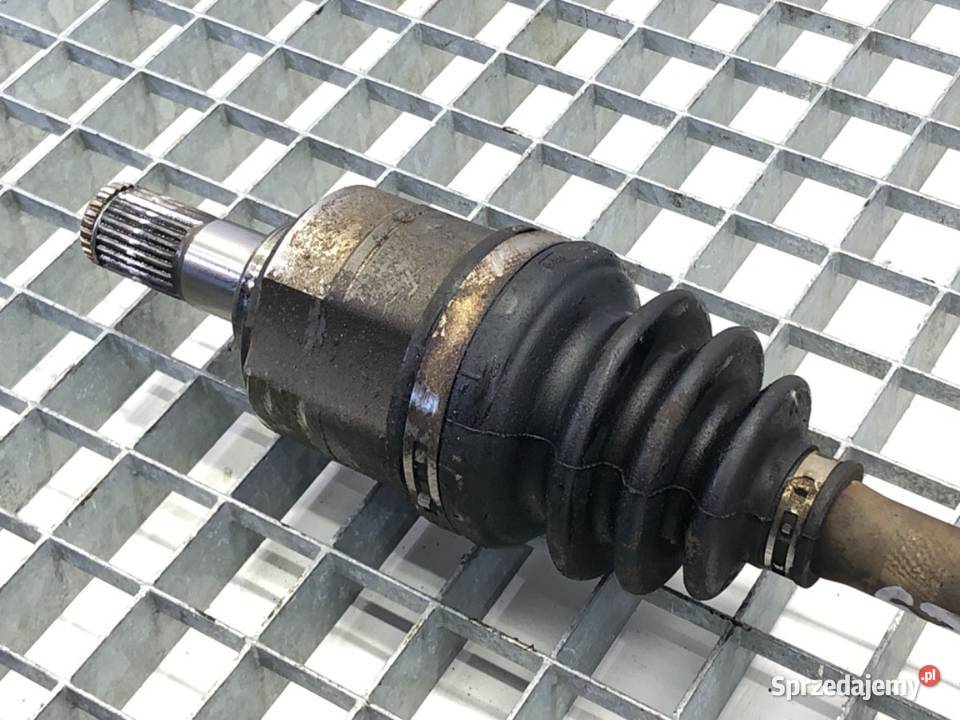 PÓŁOŚ LEWY PRZÓD HYUNDAI i30 15 110 PRZEGUB podkarpackie