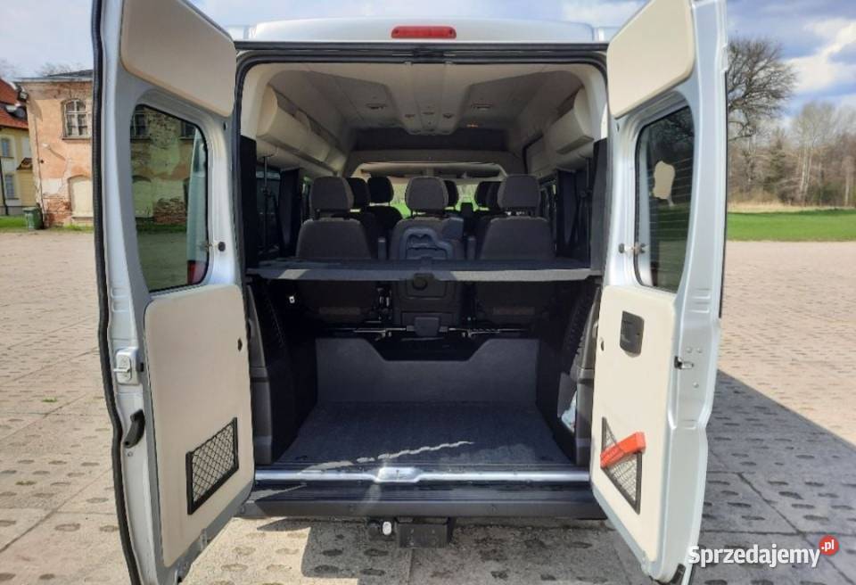 Wynajem busa 9 osobowego Białystok