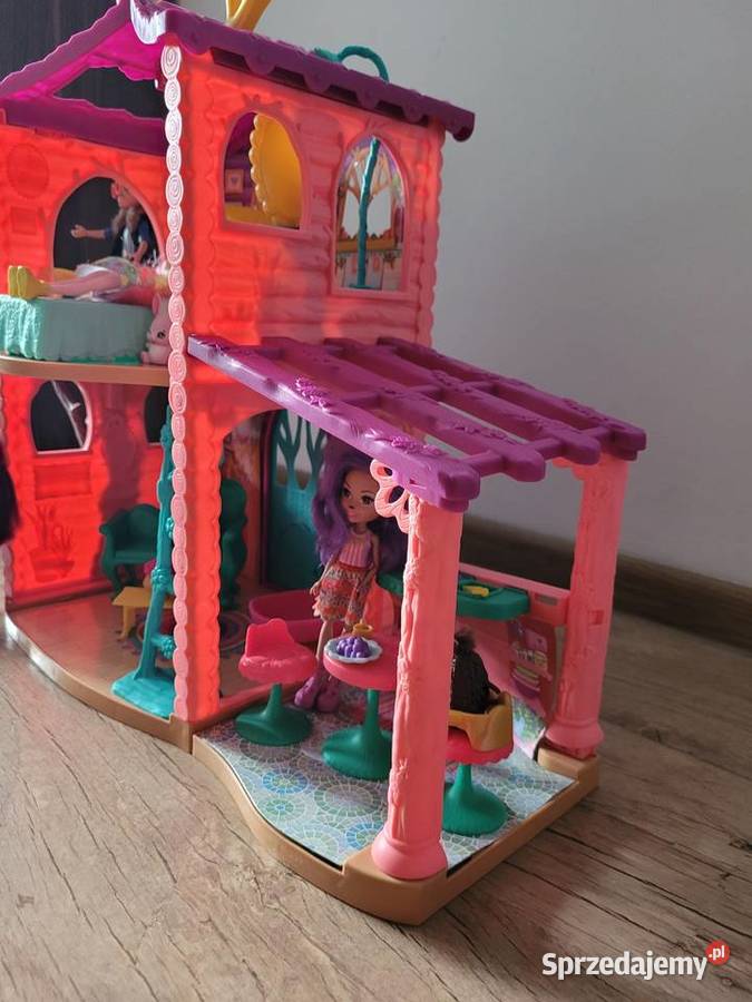 Domek enchantimals 4 laleczki 4 zwierzątka Niezdara sprzedam