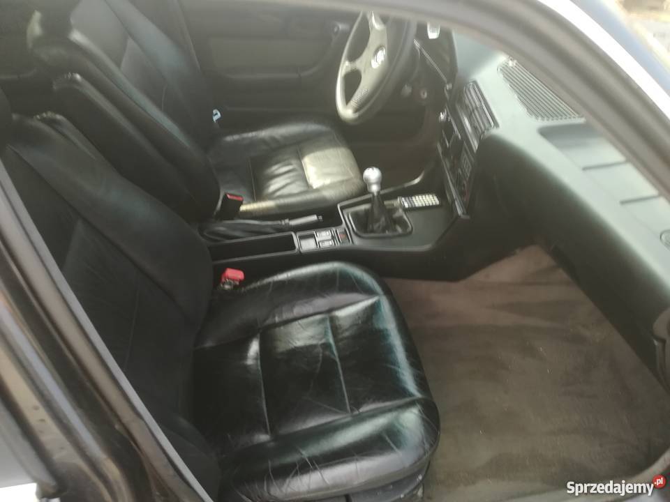 30letnia bunia o pięknym wyglądzie BMW E34 manualna Spiczyn
