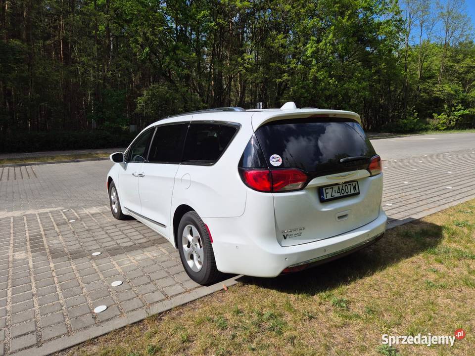 Chrysler Pacifica 2016 Zielona Góra