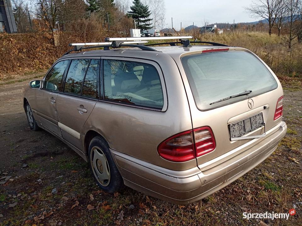 Mercedes E klasa W 210 22 CDI autmatczna dolnośląskie Jelenia Góra