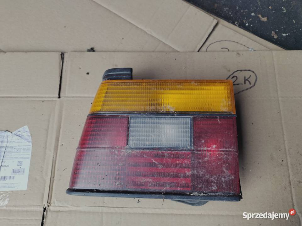 LAMPA TYŁ TYLNA LEWA WKŁAD LAMPY VW JETTA 2 Kamień-Kolonia