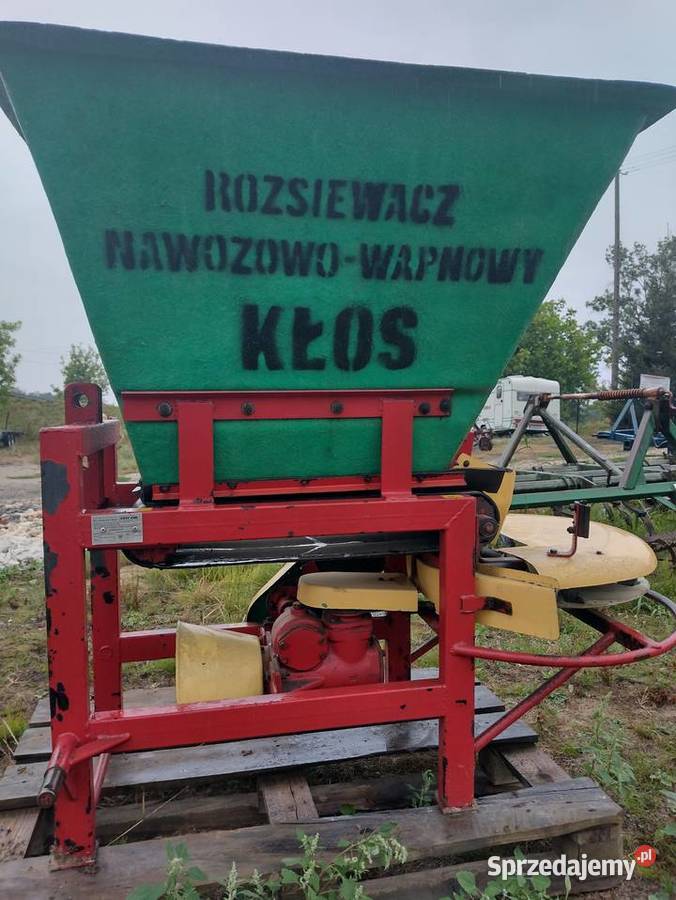 Rozsiewacz nawozów Motyl Kłos nowy dowóz Spławy Pierwsze