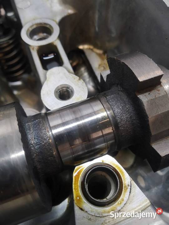 GŁOWICA KOMPLETNA 18 HYBRID Toyota Auris II 2012