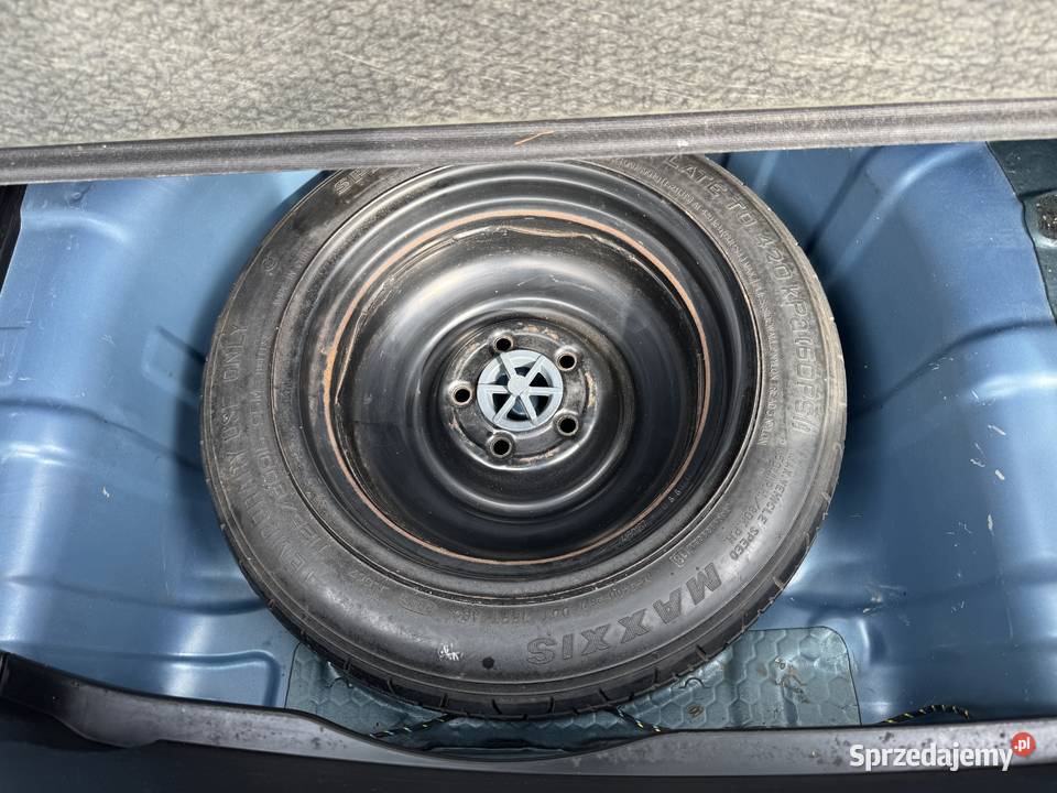Kia Venga 14 BENZYNA Zarejestrowana Długie lakier metallic sprzedam