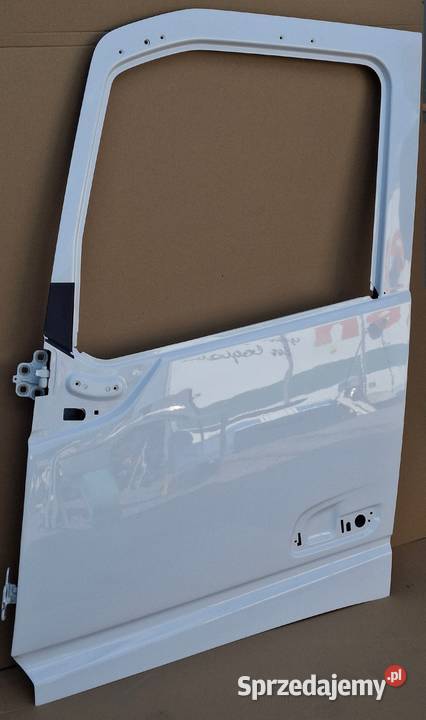 VOLVO FH4 FH5 DRZWI KIEROWCY LEWE BIAŁE RAL 1110 ciężarowe Bieleń