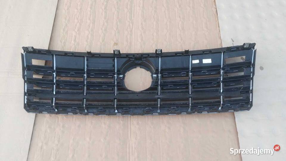 Grill Atrapa Chłodnicy Chrom Vw Touareg III 760