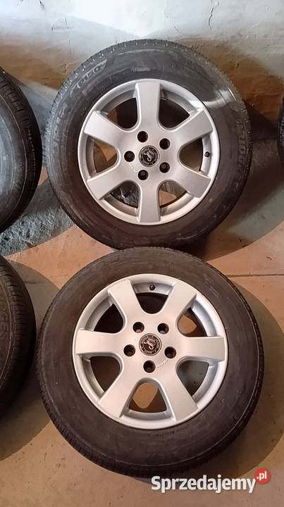 Sprzedam komplet opon 15 letnie