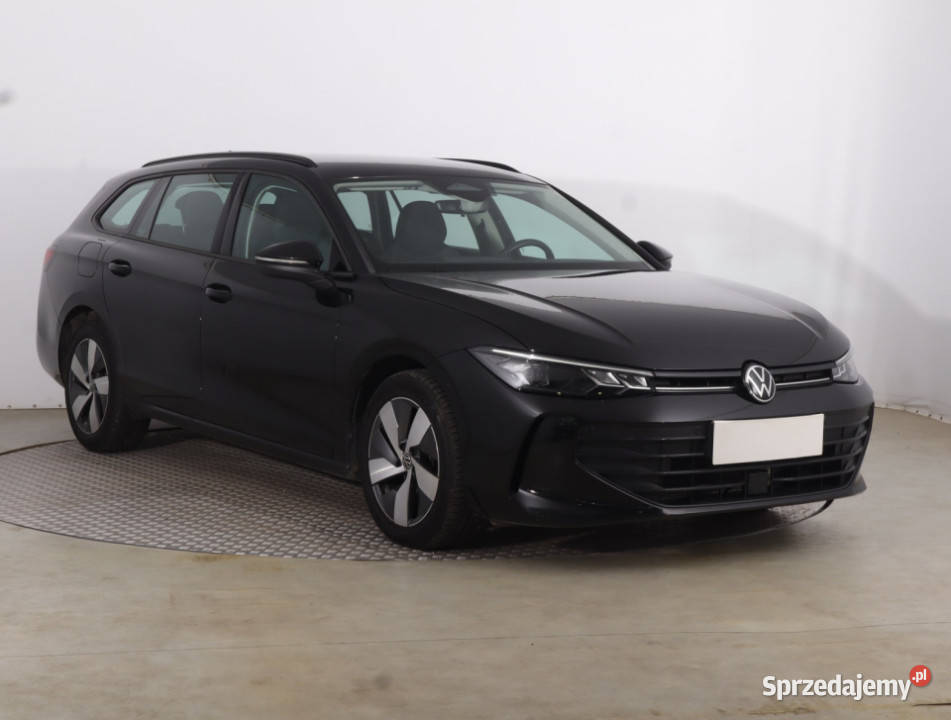 VW Passat 15 eTSI ACT czarny mazowieckie